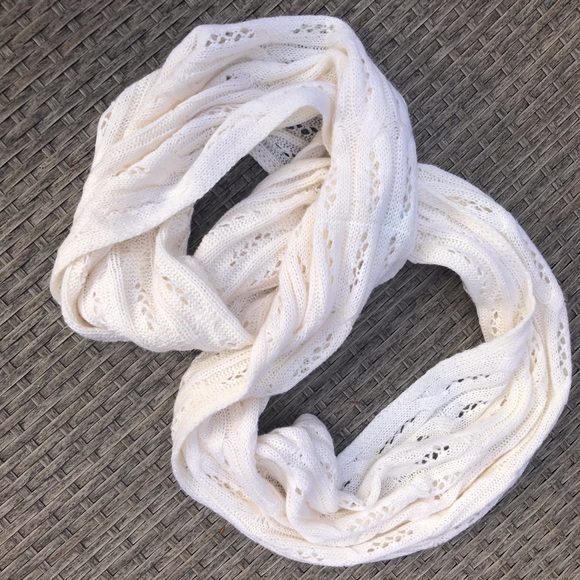 Celeste Infinity Scarf - Picture 3 of 4